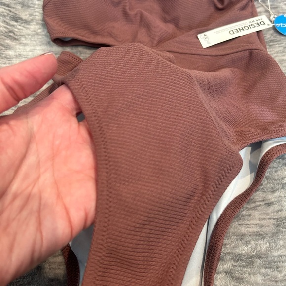 NWT Cupshe Size Small Brown Textured Side cutout Swimsuit - Picture 2 of 7